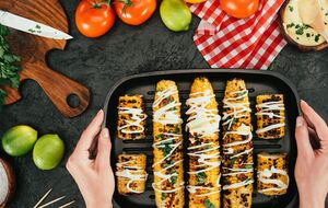 До кукурудзи додають спеції й витриманий сир