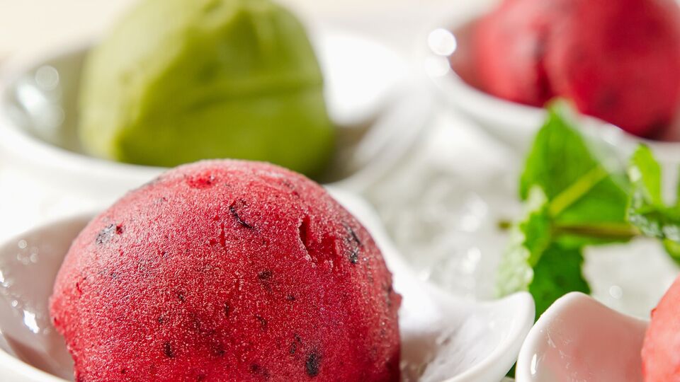 Сорбет должен застывать два часа