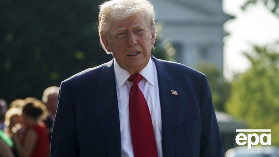 Представитель Белого дома сообщил, что для встречи с Трампом Путин сначала должен встретиться с Зеленским