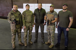 Сегодня преимущество на поле боя определяют дроны, отметил Палатный