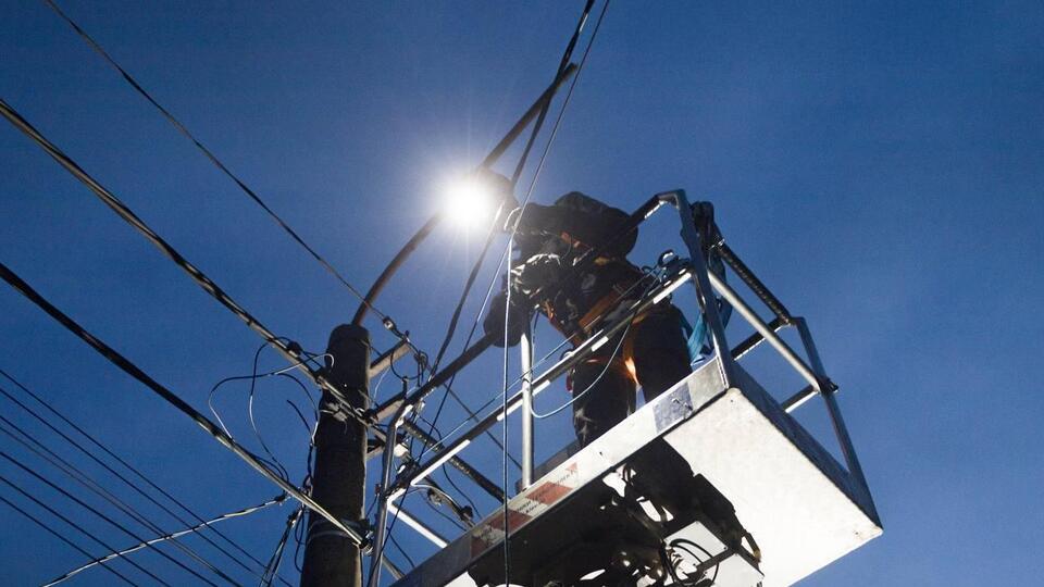 Аварийно-ремонтные бригады ДТЭК продолжают работать в Киевской области после непогоды