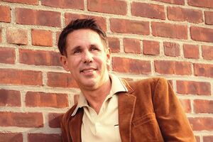 Панін: Яке щастя, що можна пересуватися світом і не ховати очей