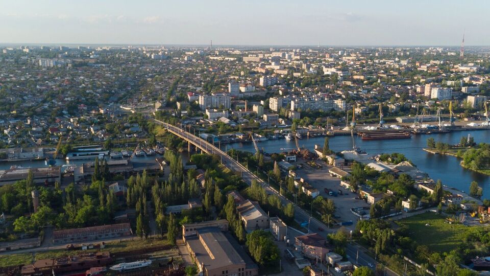 В Херсоне россияне атаковали маршрутку с гражданскими