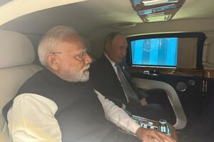 По словам Моди, ему "очень приятно" встретиться с Путиным