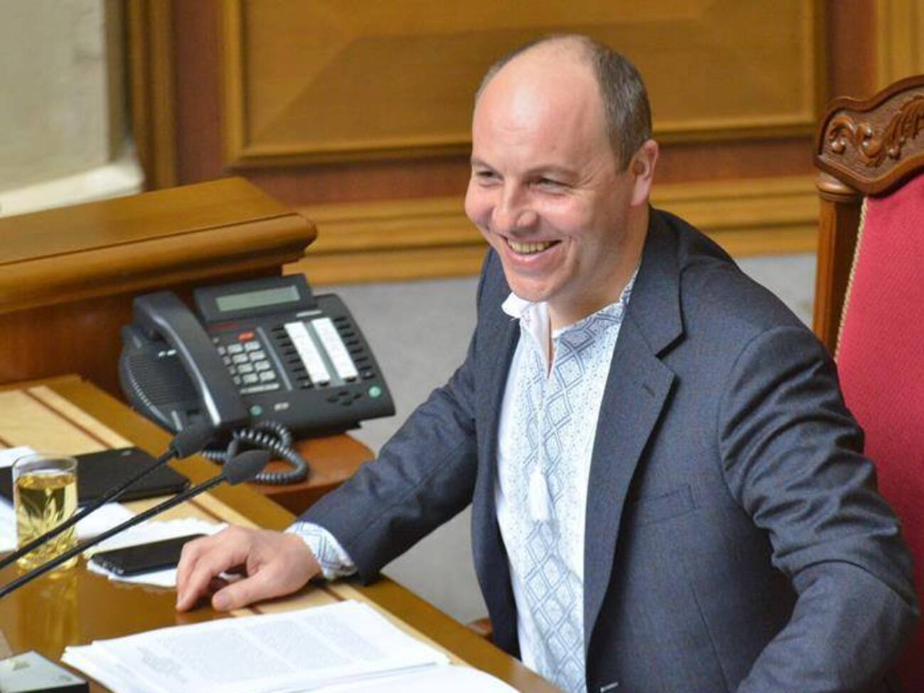 Колишнього спікера, згідно із законом, охороняють лише рік