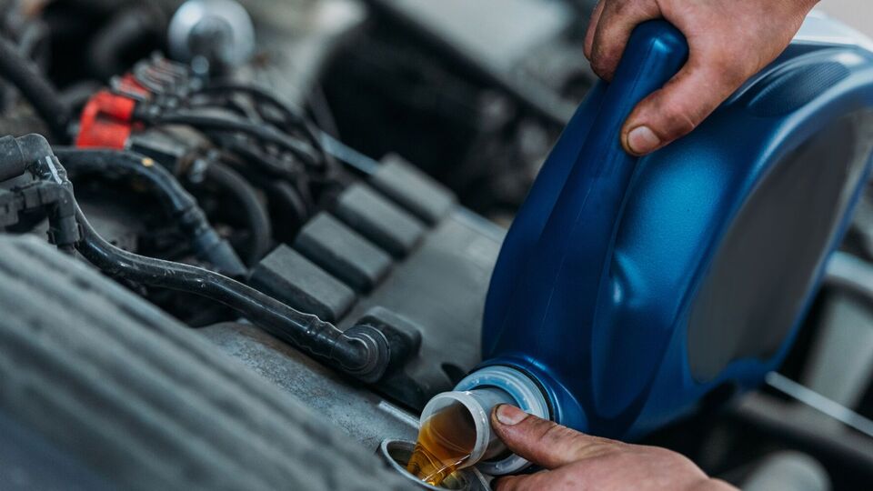 Підбір моторної оливи за VIN-кодом: точність без помилок