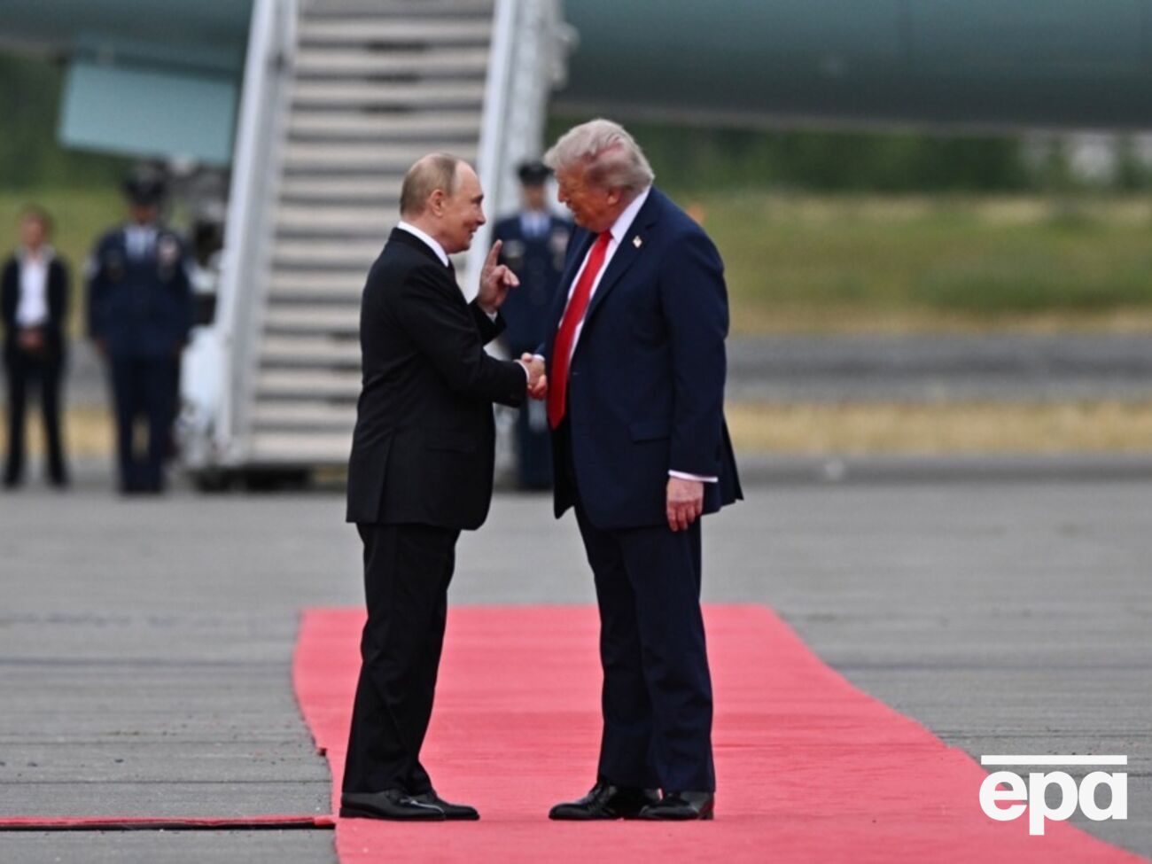 Ушаков опроверг сообщения насчет договоренности между Путиным и Трампом о встрече с Зеленским