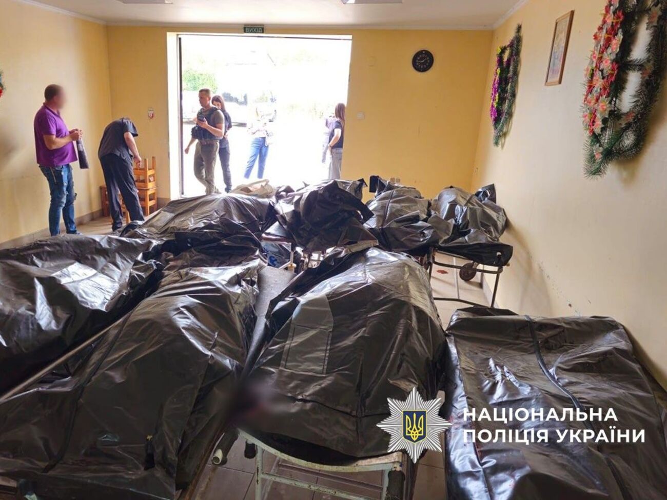 В Нацполиции уточнили, что на Яровую россияне сбросили две бомбы КАБ-250