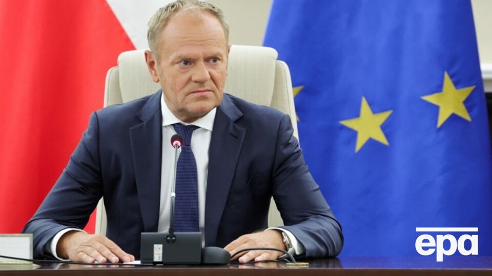 Туск наголосив, що, хоча він і цінує всі вияви солідарності, "слів не досить"