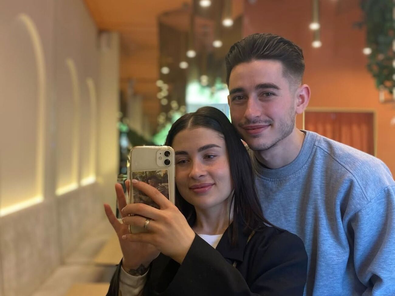 В начале сентября Сасанчины сообщили, что их отношения завершились