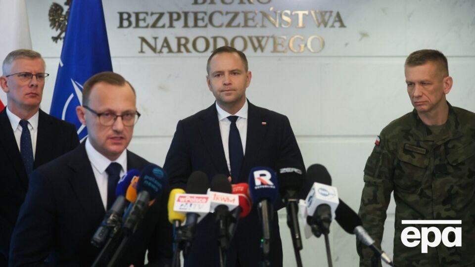 Лешкевич наголосив, що якщо розглядати це в історичній, а не лише політичній площині, то, "без сумніву, цю дату буде вписано в підручники з історії"