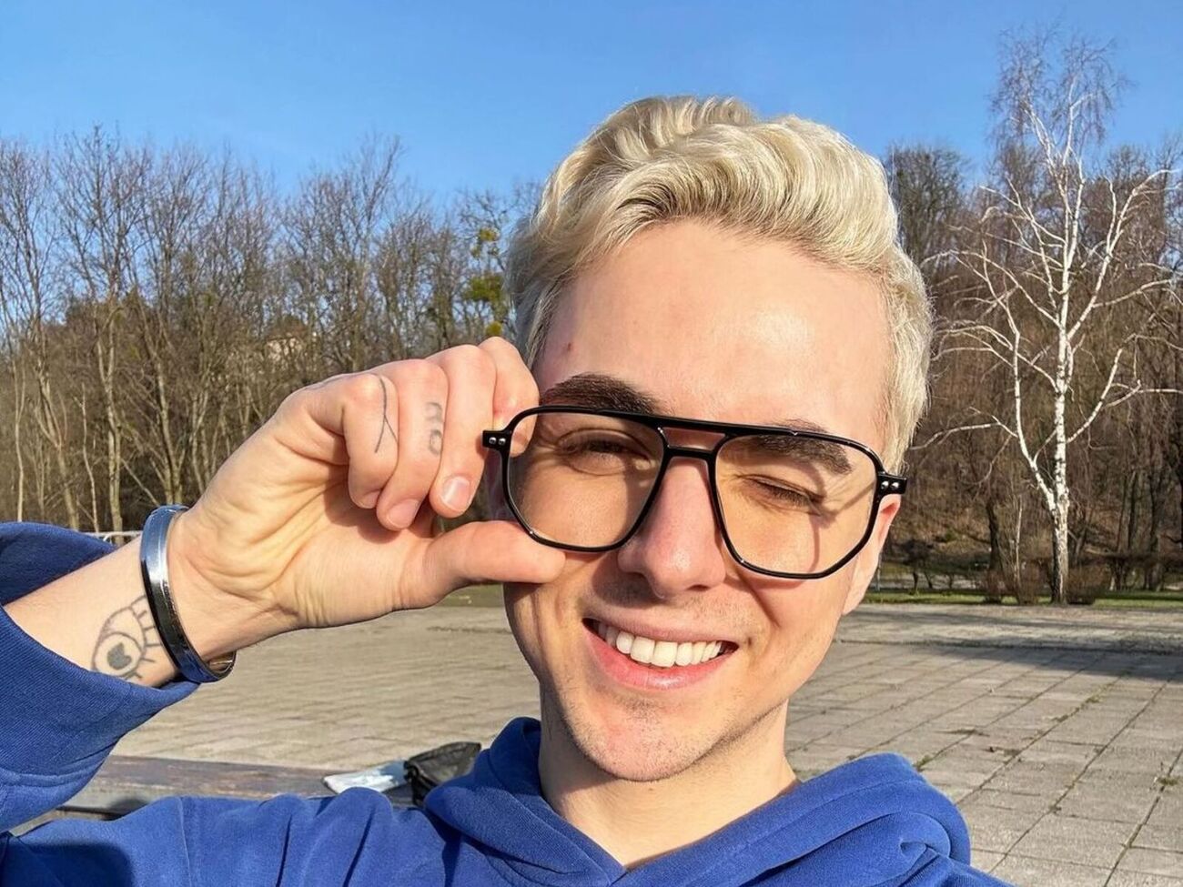 Melovin: Я в больнице. Мне плохо