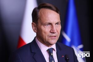 Сикорский заявил, что вместо установления мира Путин направляет все больше дронов в Украину, а теперь и в НАТО