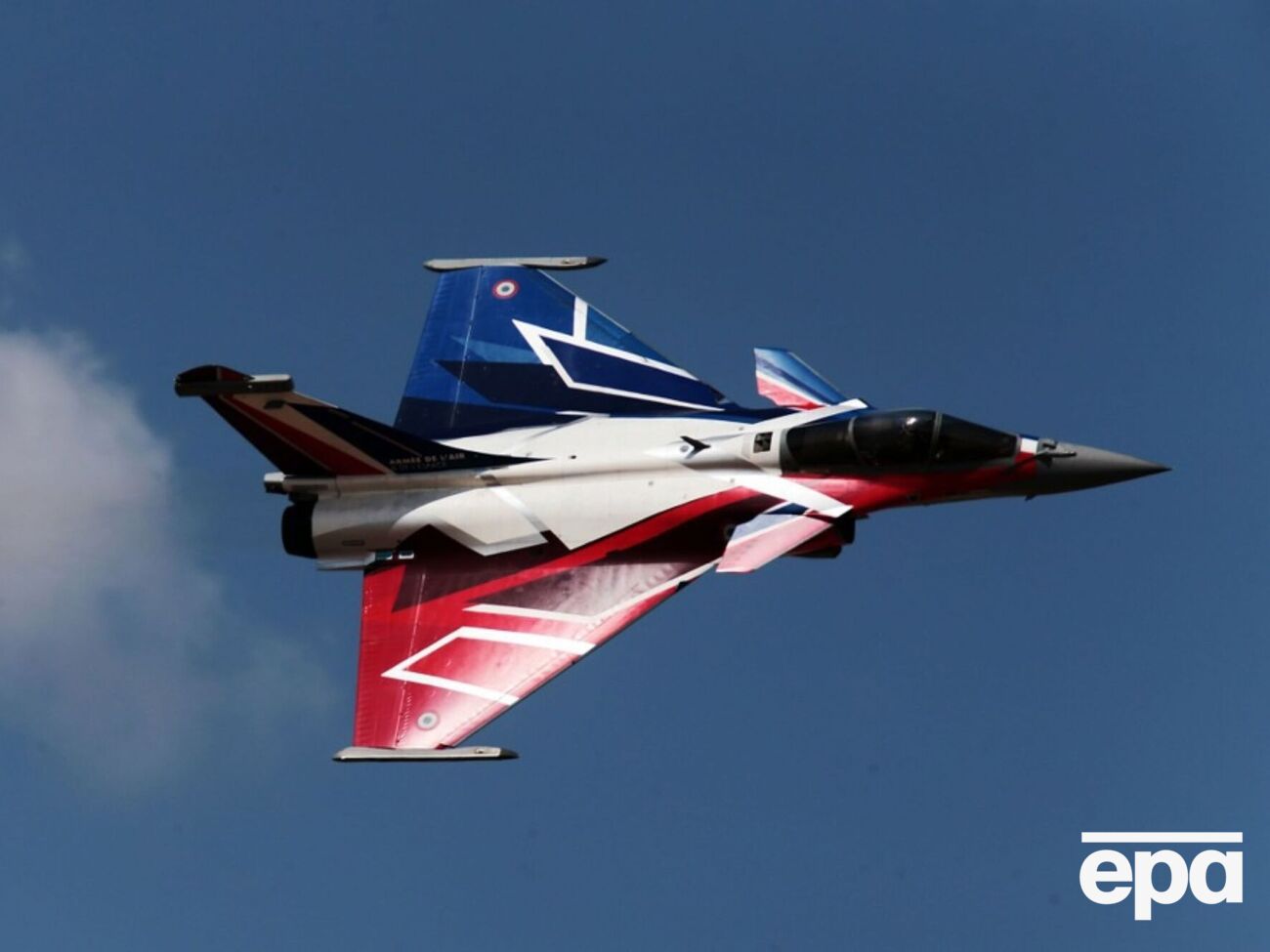 Макрон объяснил, что хочет внести вклад в защиту воздушного пространства Польши