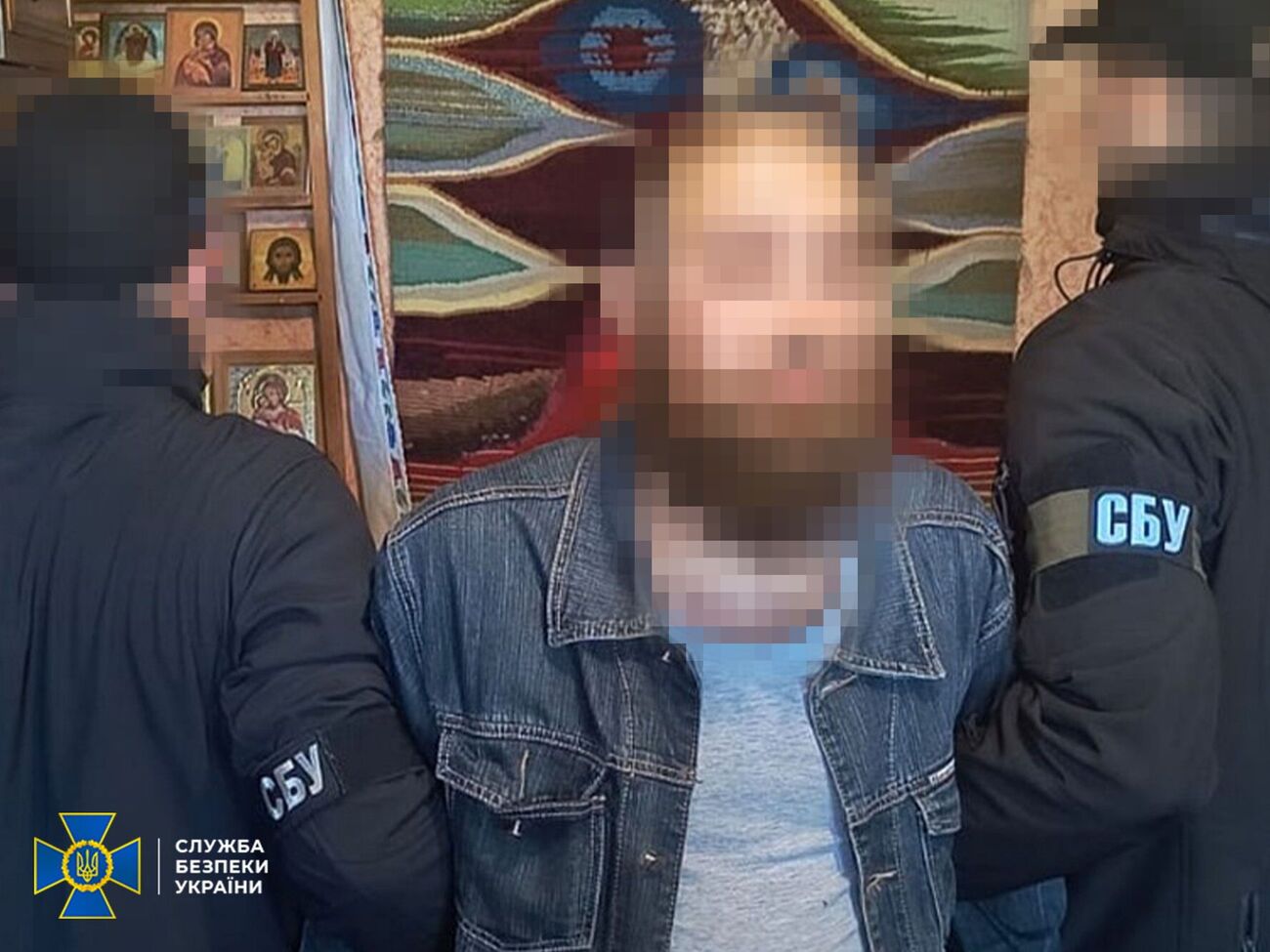 Согласно материалам дела, враг "вышел" на протоиерея дистанционно через интернет