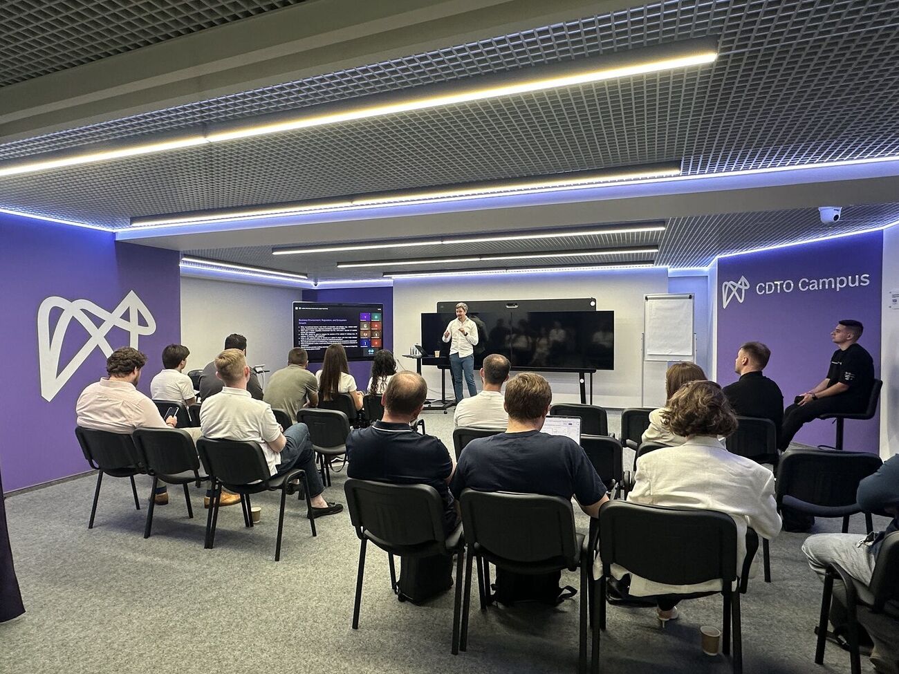 В Киеве обсудили стратегию развития искусственного интеллекта Украины