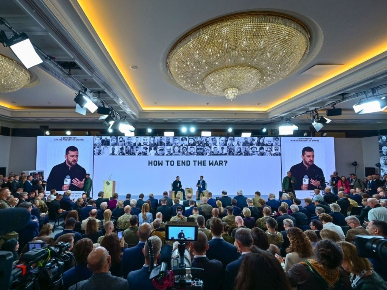 Ставка России на веру Путина, что он купит все и всех, не должна сработать, отметил Зеленский