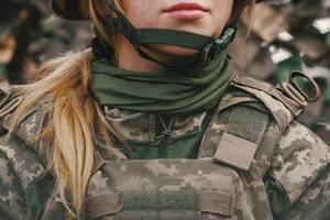 Контрактницы будут служить операторами БПЛА