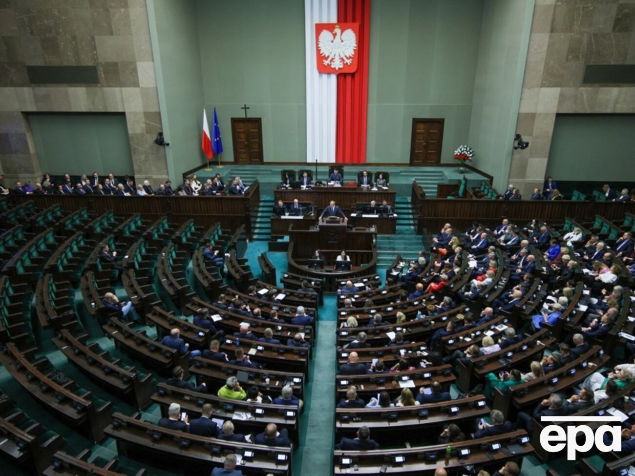 Сейм Польщі ухвалив закон про статус українських біженців