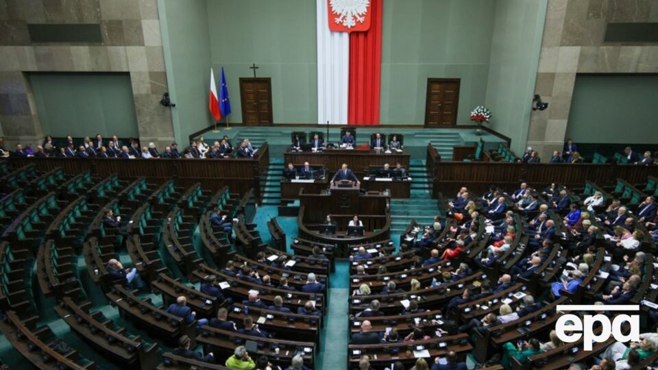 Сейм Польши принял закон о статусе украинских беженцев