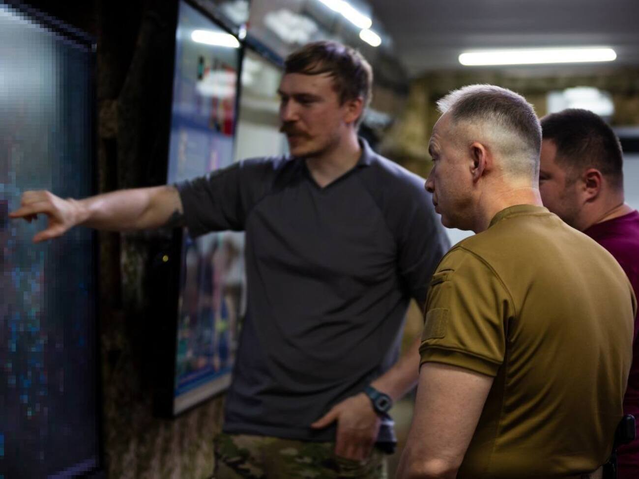 Сырский провел встречу с командирами одного из армейских корпусов в Донецкой области