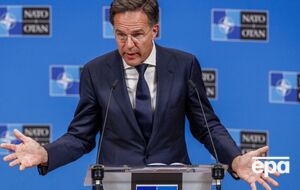 По словам Рютте, проблема состоит в том, что для восточного фланга существует прямая угроза