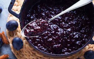 На 1 кг слив понадобится один стакан сахара