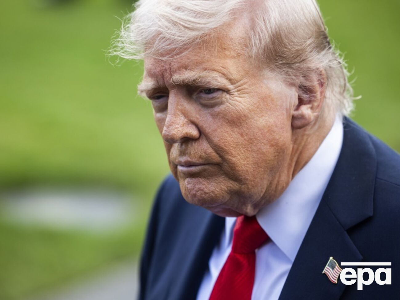 Трамп, який неодноразово ставив під сумнів сам альянс НАТО, відповів тим, що європейські чиновники приватно називали публічним зневажливим жестом, наголошує ЗМІ