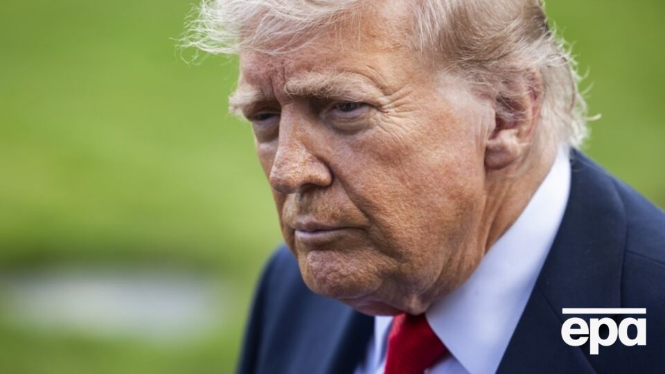 Трамп, который неоднократно подвергал сомнению сам альянс НАТО, ответил тем, что европейские чиновники приватно называли публичным пренебрежительным жестом, подчеркивает СМИ
