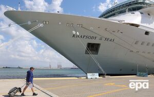 Пассажир спрыгнул в море с круизного лайнера