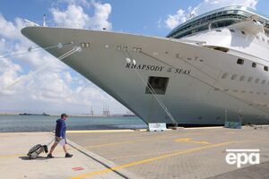 Пассажир спрыгнул в море с круизного лайнера