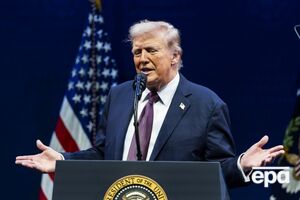 Трамп откладывает введение санкций против России