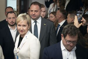 Украина против возвращения РФ замороженных активов как платы за прекращение огня, отметил Ермак