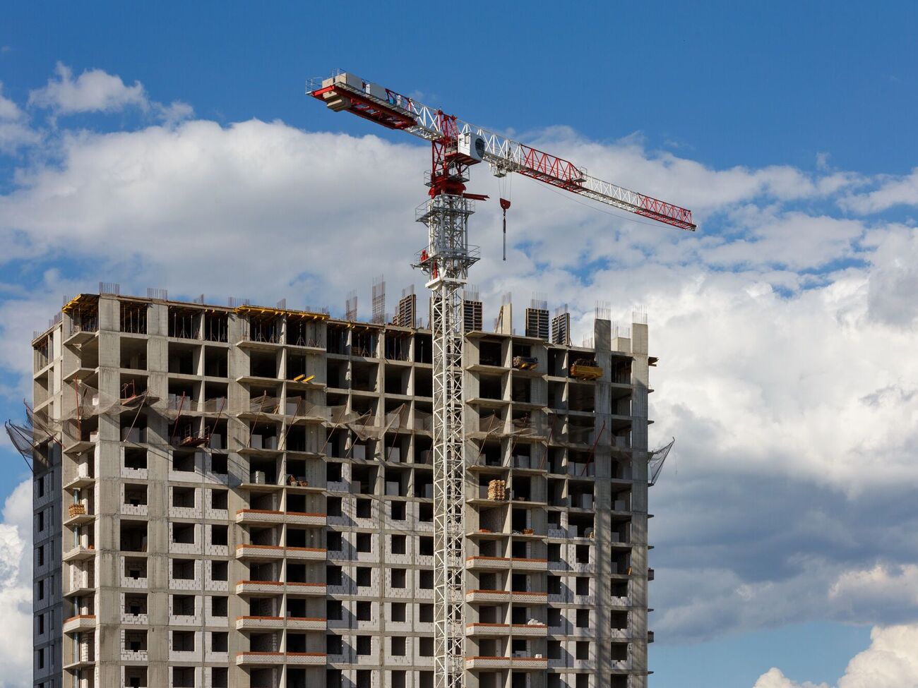 Ипотека в РФ стала недостижимой даже для "идеальных" клиентов