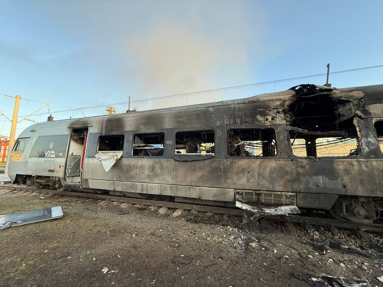 Під удар РФ потрапляють і енергетичні підстанції, і локомотивні депо, і пасажирські вокзали, розповіли в "Укрзалізниці"