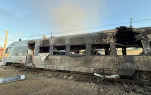 Под удар РФ попадают и энергетические подстанции, и локомотивные депо, и пассажирские вокзалы, рассказали в "Укрзалізниці"