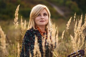 Бурмака: У TikTok польською завірусилася пісня "Матушка-земля". Думаю: "На вас летять російські дрони, а ви переклали російську пісню і співаєте?"