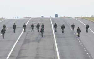 На фото з військових навчань, які опублікували білоруські ЗМІ, "Орєшніка" не видно