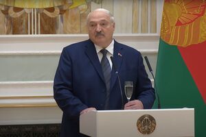 Лукашенко: У жодному разі не збираємося комусь погрожувати