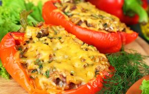 Для начинки знадобляться два курячі філе