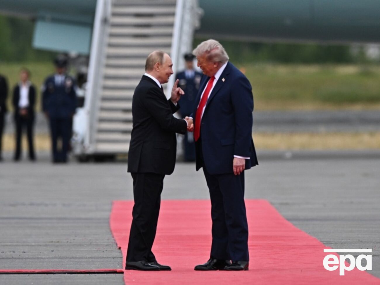 Путін робить усе, щоб Трамп не наклав на РФ санкцій, зазначив Зеленський
