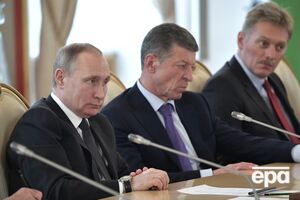 Козак (у центрі), за словами джерел, покине посаду