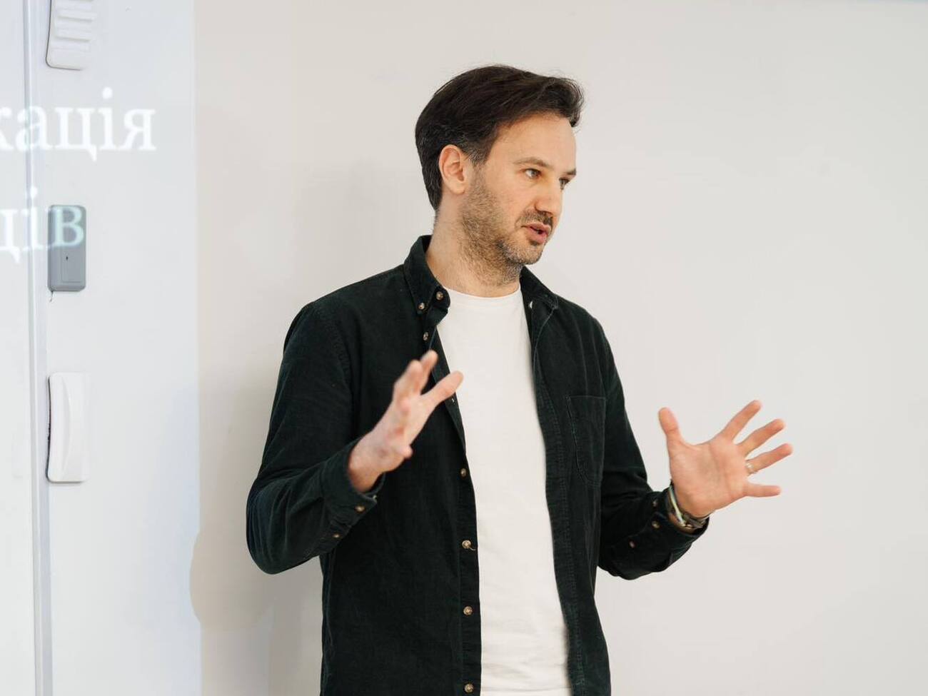 Тихий пригадав попередні механізми ОБСЄ і ООН, які раніше було застосовано, і назвав їх неефективними