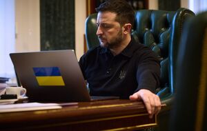 По словам Зеленского, РФ хочет устроить в Украине "общественный взрыв"