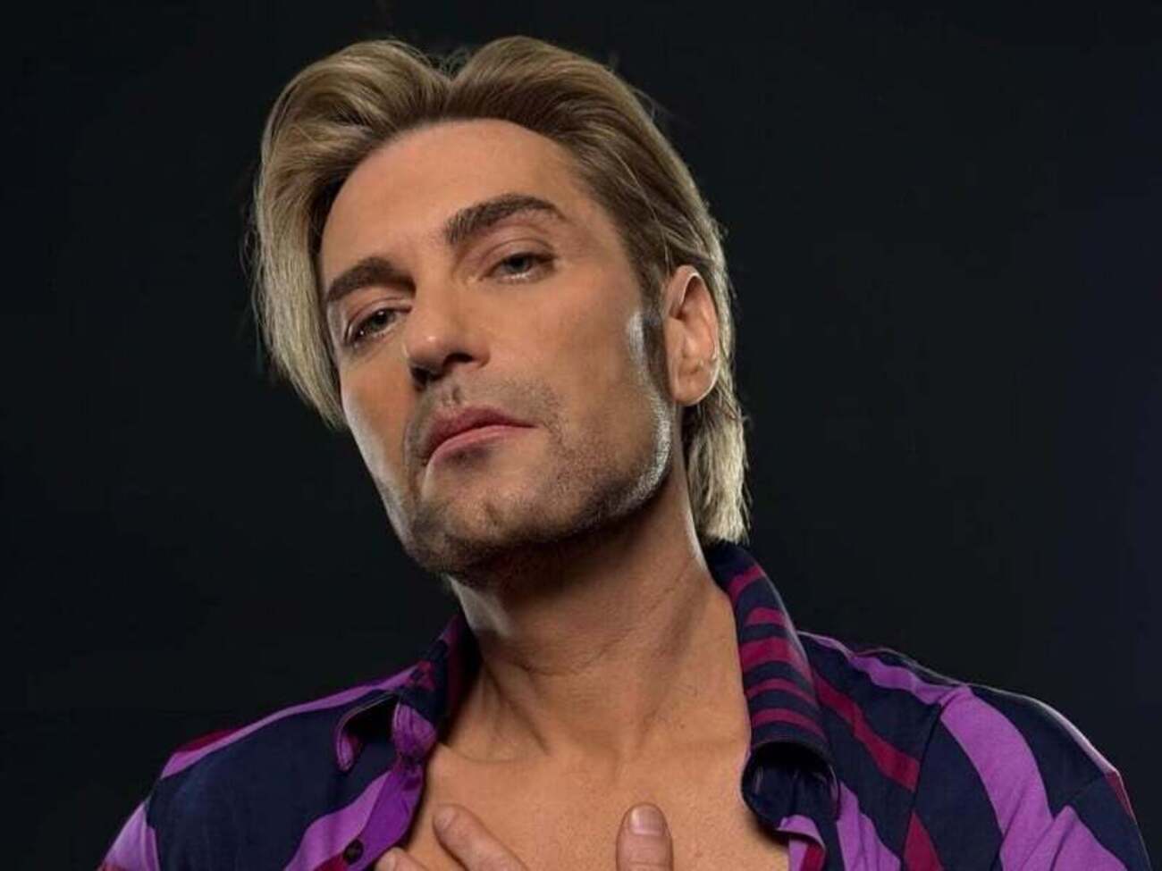 EL Кравчук в 1995 году стал победителем международного фестиваля "Червона рута"