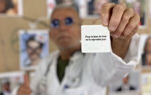 Гиро считает поведение депутатов в Национальной ассамблее неприемлемым, поэтому просит, чтобы депутаты не продолжали свой род