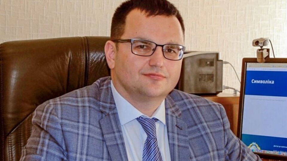 Барабаш є проректором із науково-педагогічної роботи і стратегічного розвитку Національного юридичного університету імені Ярослава Мудрого