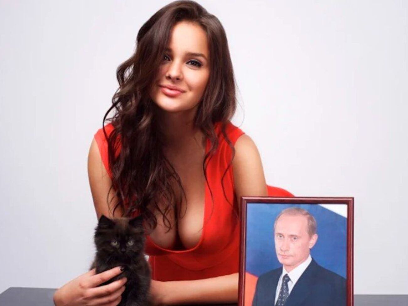 Харчева около года ездила к Путину, говорится в книге