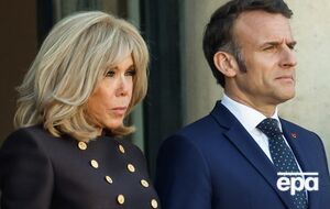 Адвокат Макронов заявил, что семья предоставит в суде "экспертные свидетельства научного характера" для доказательства пола первой леди Франции