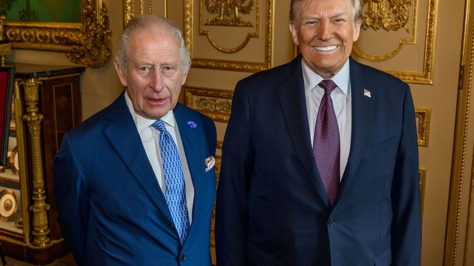 Трамп в гостях у Чарльза III постарался не заметить конфуз с конем
